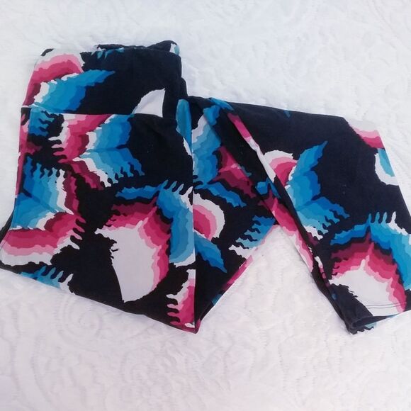 LuLaRoe LLR TC Leggings Patriotic American Abstract USA Map Shape Pattern - Picture 1 of 5